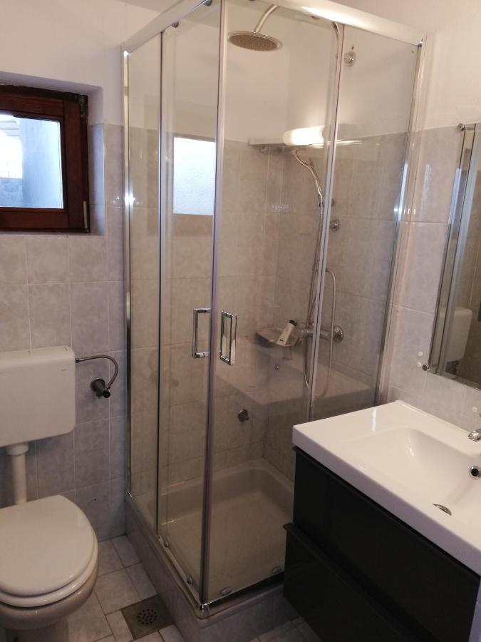 Apartmani Bono พรีมอชเตน ภายนอก รูปภาพ